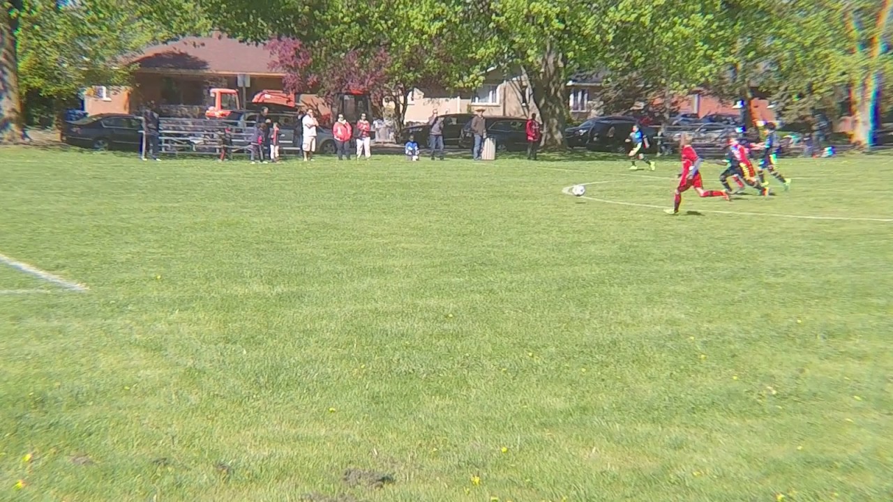 But de Nicolas sur course en &eacute;chapp&eacute;e / St-Lambert vs Longueuil II / 20170521 U9