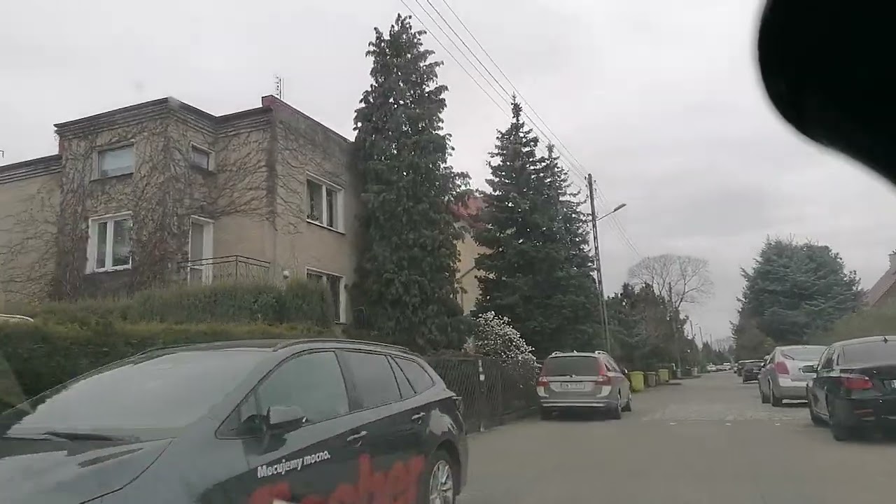 Wrocław, Jutrosińska, jazda Kamieńskiego, Korzeńską, Milicką do Żmigrodzkiej VID 20250411 122801