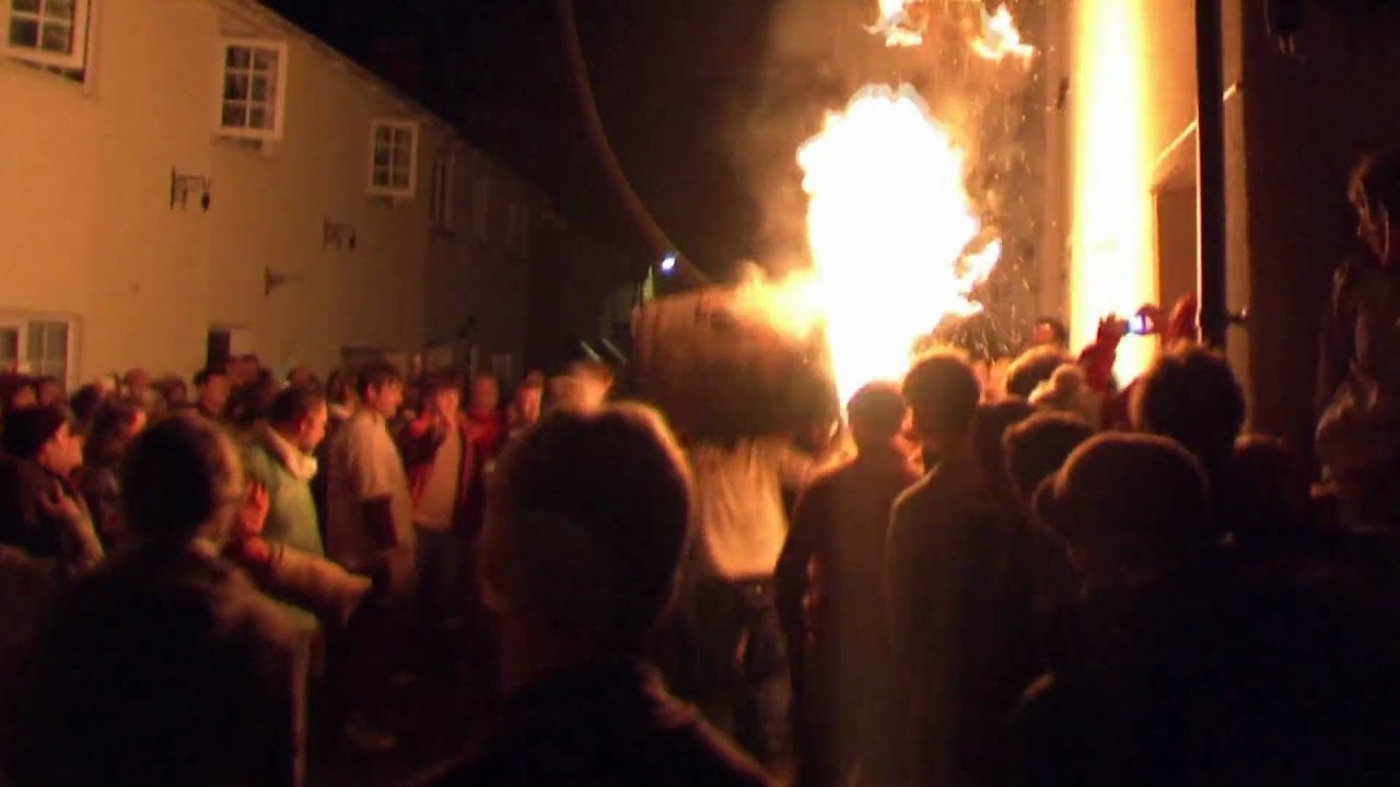 Ottery St Mary Flaming Tar Barrels on Guy Fawkes Night 2009