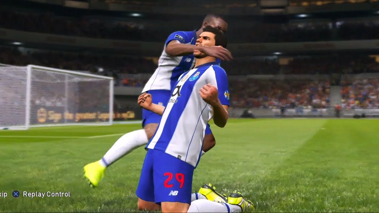 PES 2019 - FC Porto vs AS Roma - UEFA Champions League Gameplay (PS4 HD) [1080p60FPS]