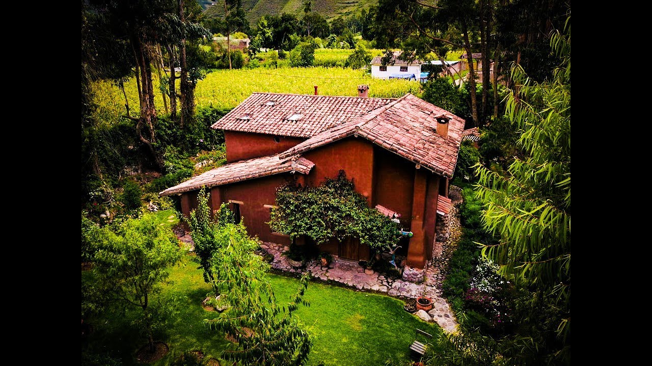 Villa Higuspucro in Urubamba from drone perspective