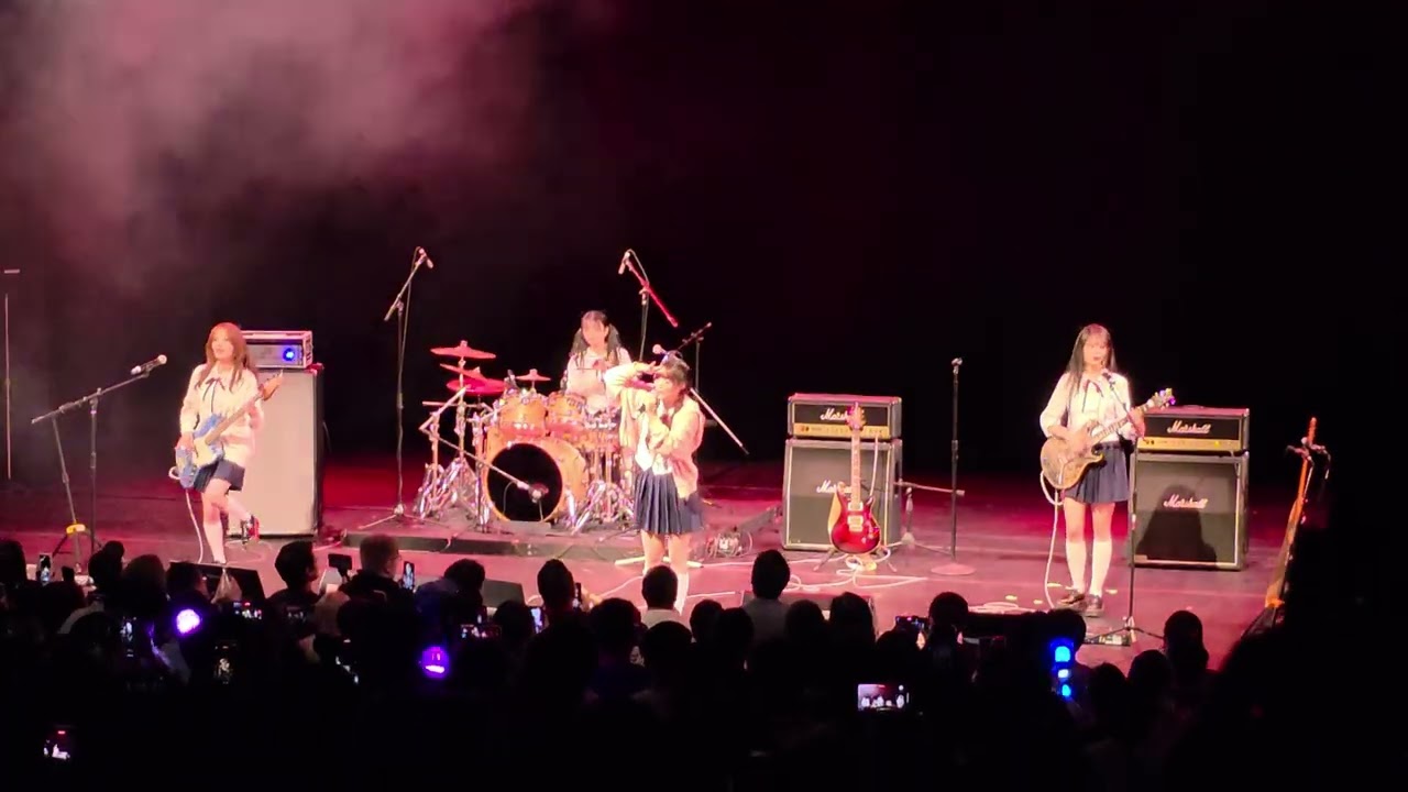 QWER World Tour ROCKATION San Francisco | T.B.H (고민중독) | 20251114 [4K][60FPS]