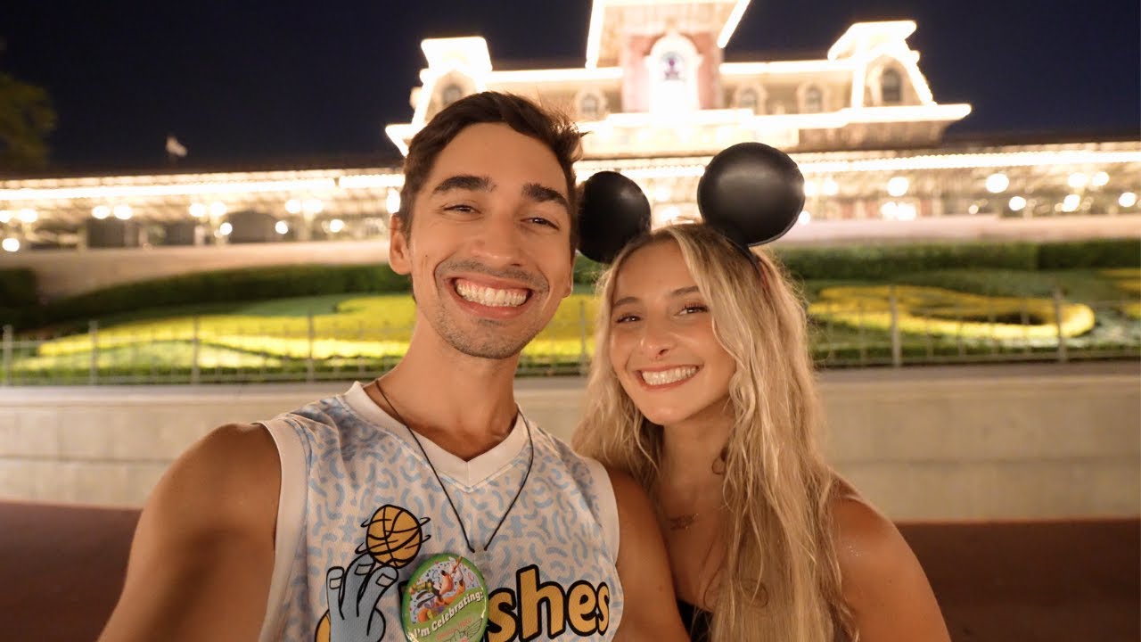 Her FIRST TIME At Walt Disney World’s Magic Kingdom Was Unforgettable!