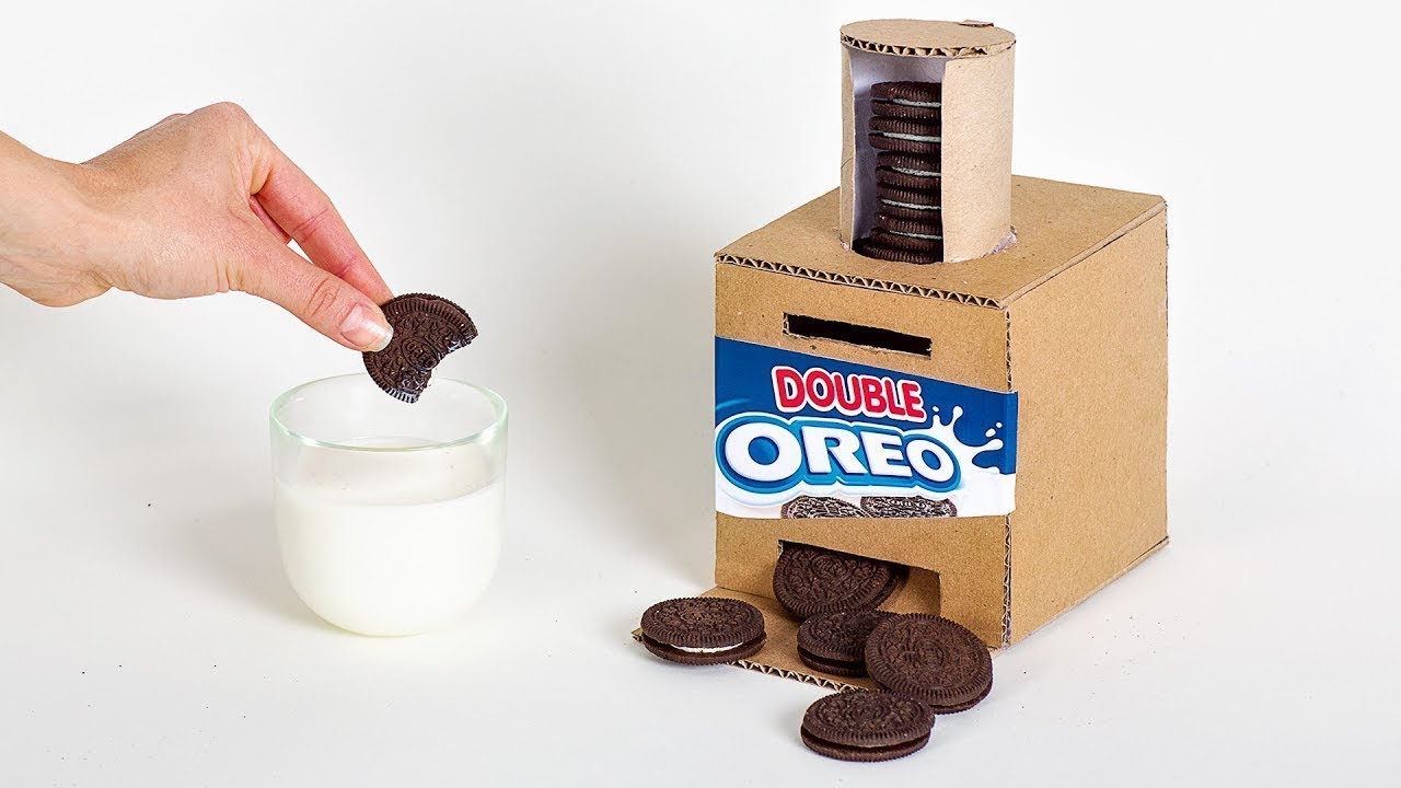 Máquina expendedora de OREO para  tu fiesta con amigos