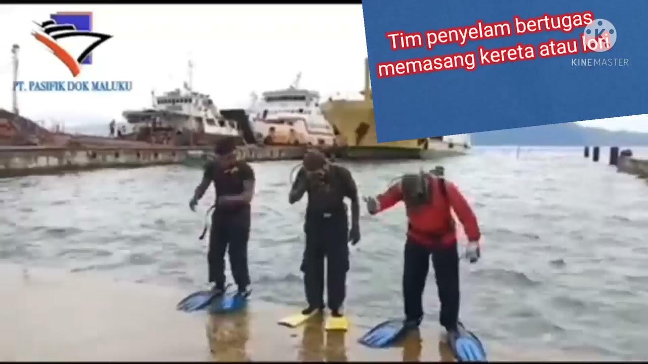Menaikan Kapal Untuk Docking di Galangan PT Pasifik Dok Maluku, Ambon