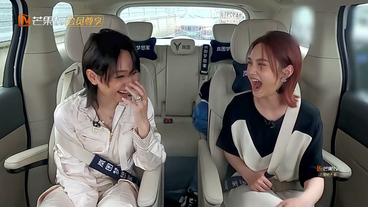 【声生不息×乘风破浪】周笔畅杨丞琳老友见面超多八卦，周笔畅参加声生不息比浪姐更开心？