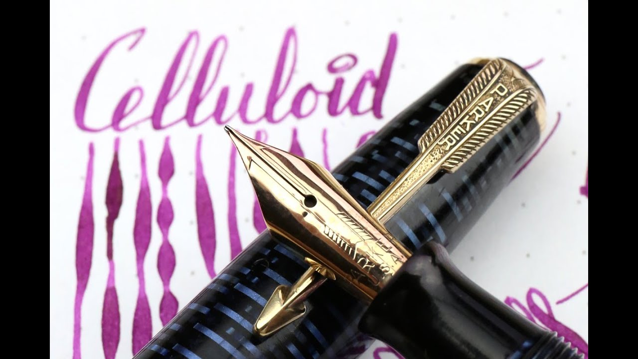 Vintage Parker Vacumatic in Blue Celluloid - Flexible Nib
