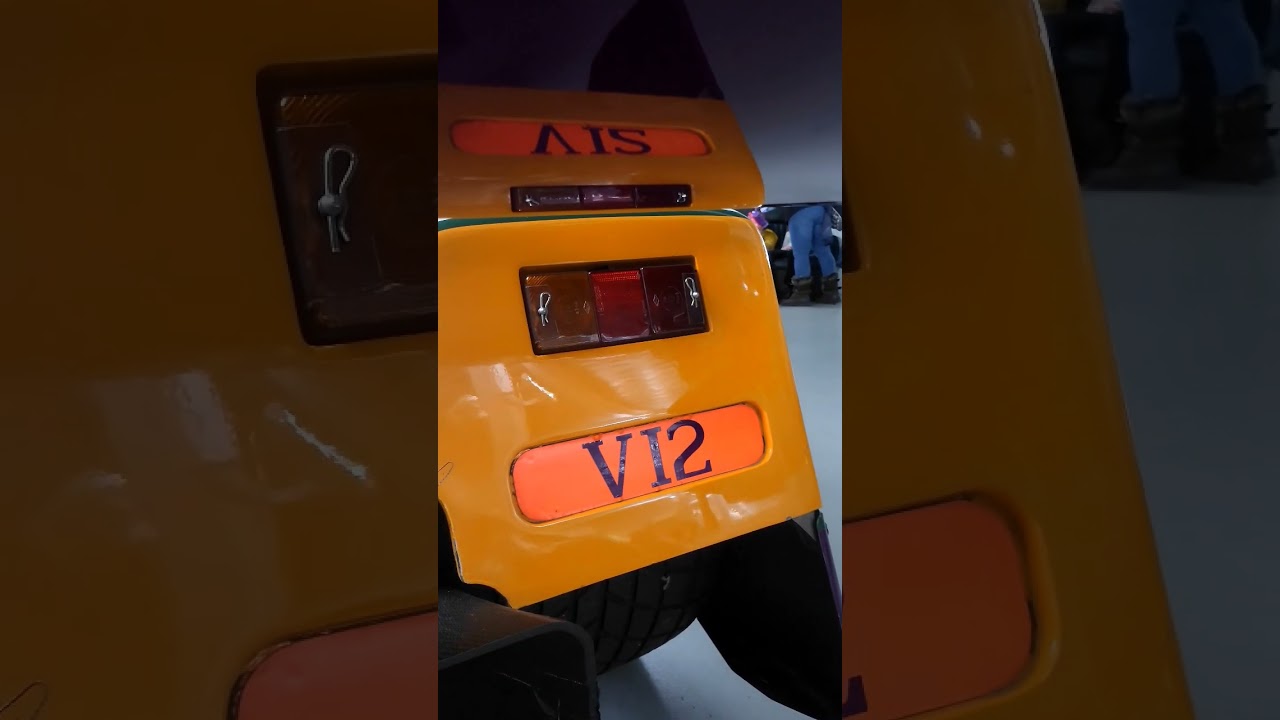 XJR-9 🏎💨 😨 #jaguar #supercar #lemans #24h #24hlemans #youtube #car #ytshorts #racecar #race