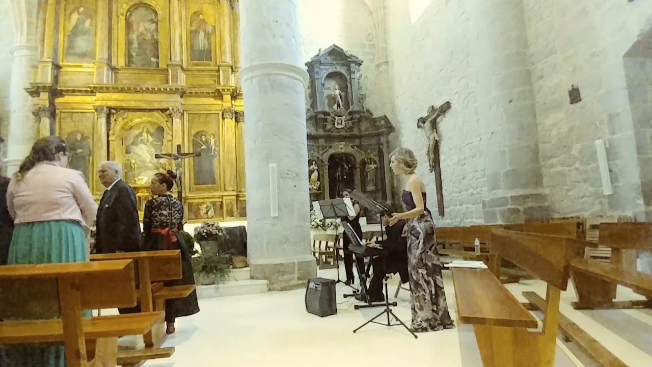 Dona Nobis Pacem. M.Lynn Lightfoot. Sonia Santoyo soprano