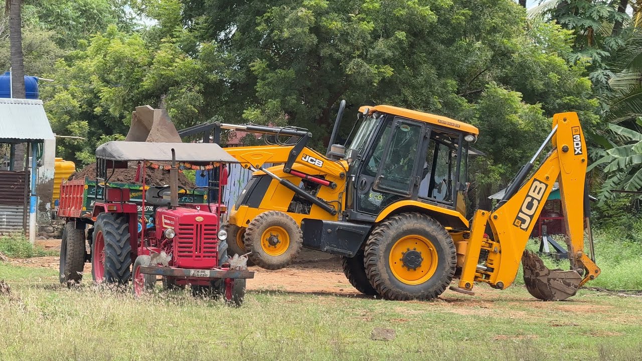 JCB 3DX Loading Cow Dung in Mahindra 415 tractor trolley in Farmland | jcb video