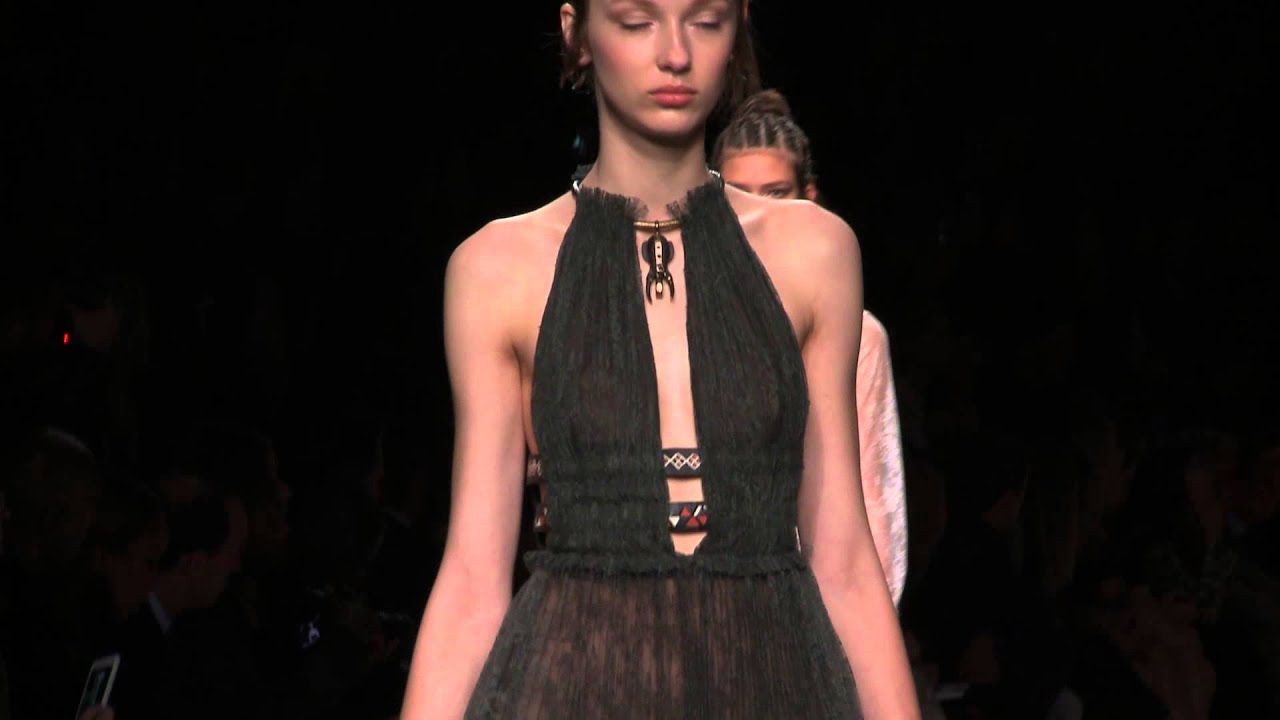 Valentino Spring Summer 2016 | Paris Fashion Show | C Fashion