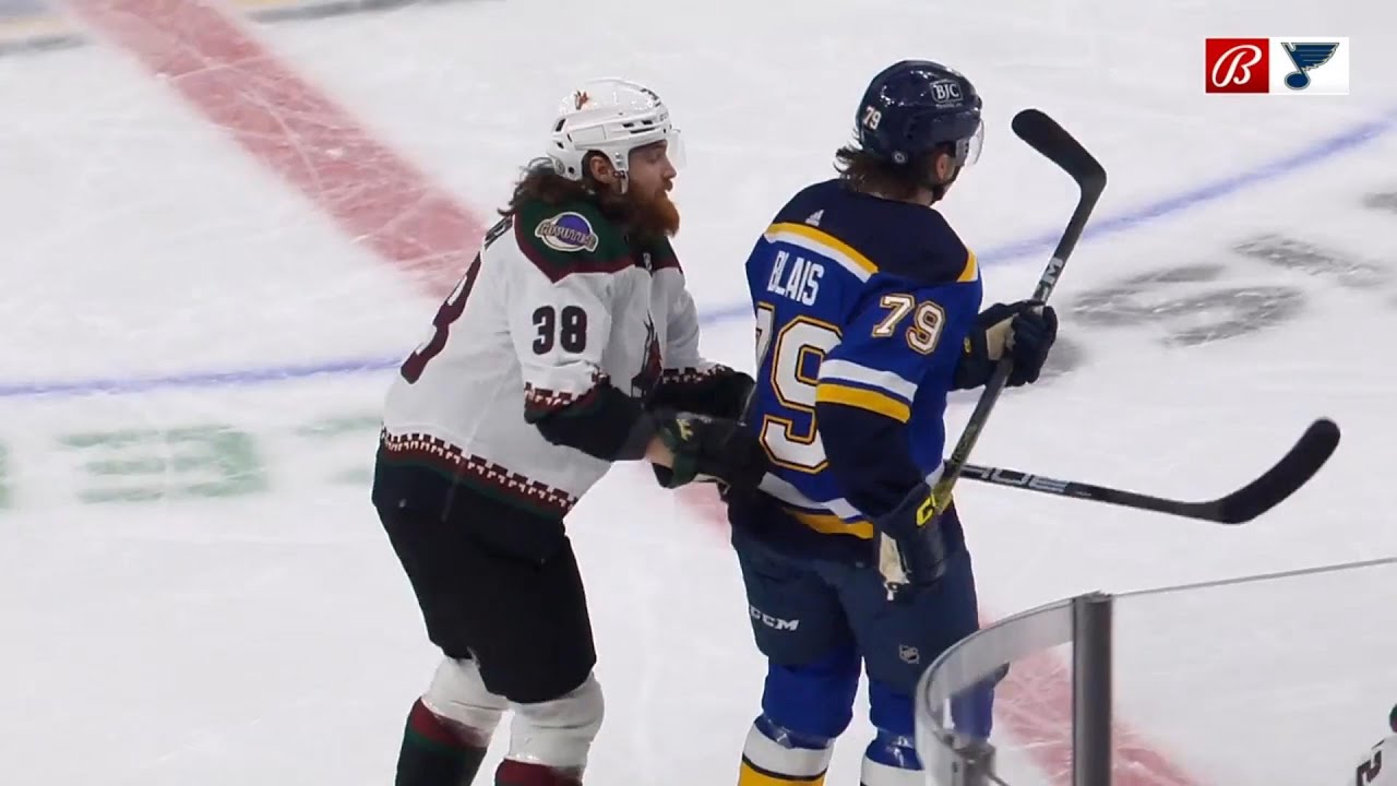 Liam O'Brien Jumps Sammy Blais