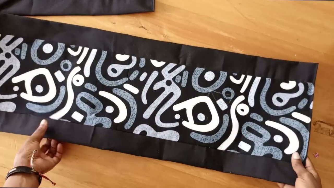 ANKARA TABLE RUNNER WITH BOARDER