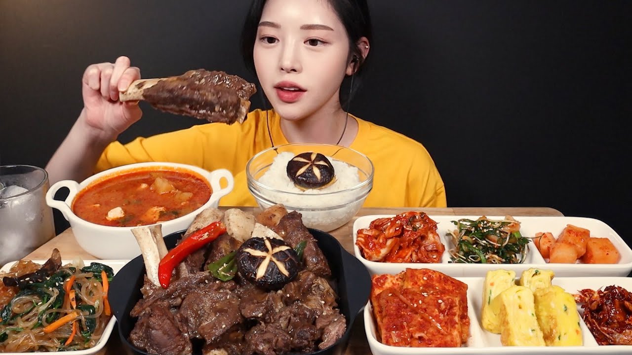 SUB)야들쫀득 대왕갈비찜에 차돌된장찌개 먹방! 계란말이 잡채까지 거의 명절 그잡채🌝 집밥 한식 꿀조합 리얼사운드 Galbijjim Mukbang Asmr