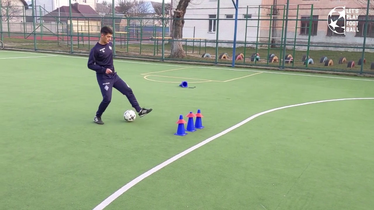 Як  обігрувати гравців в футболі? 1v1 duel. How to effective in 1v1 situation?