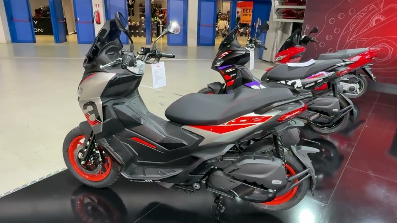 Aprilia SR GT 200 Sport (2025) Walkaround - Moto Expo 2025 Sofia