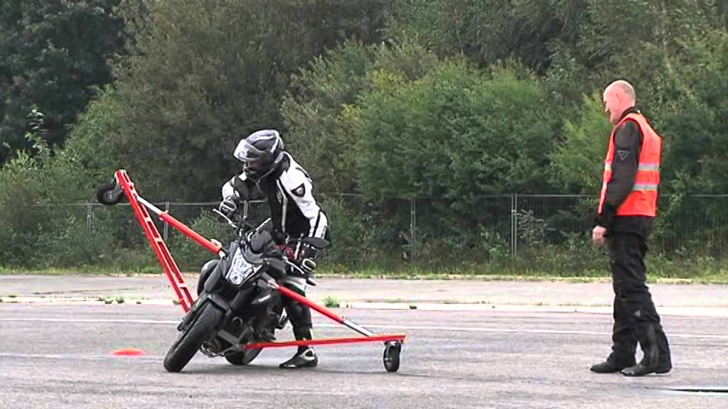 Motorrad Schräglagentraining