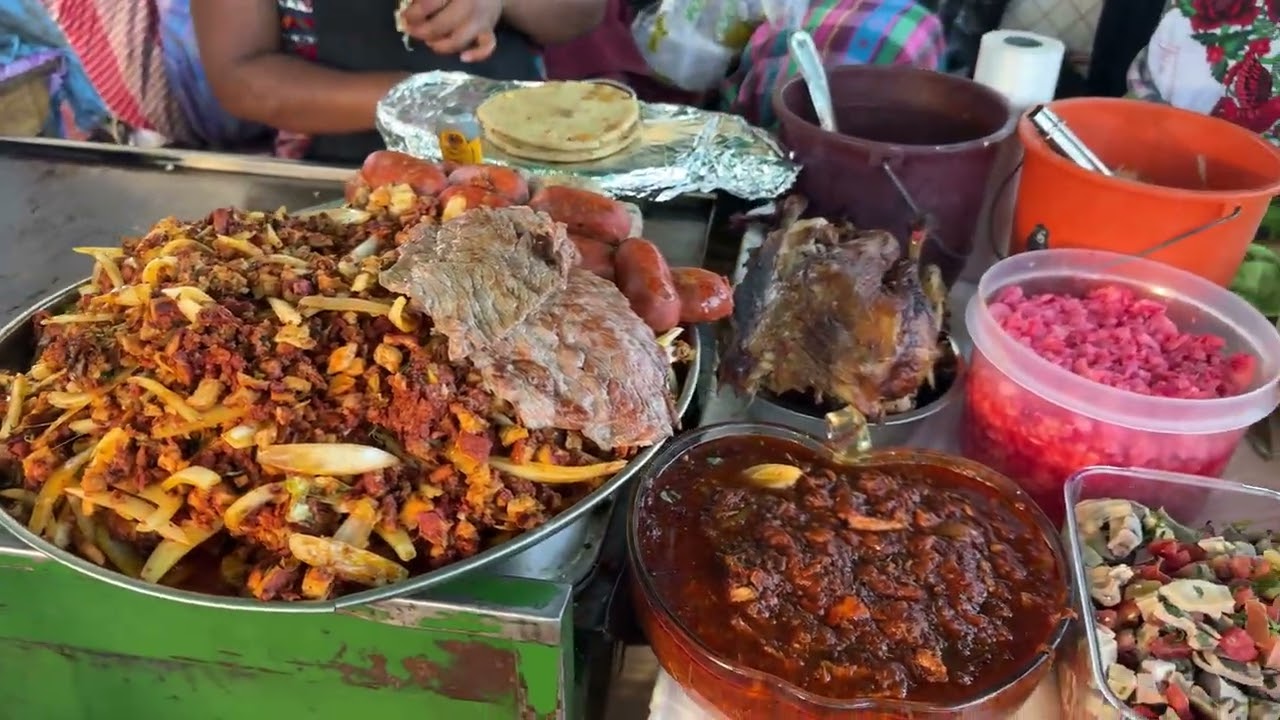 Street food ad Antigua Guatemala