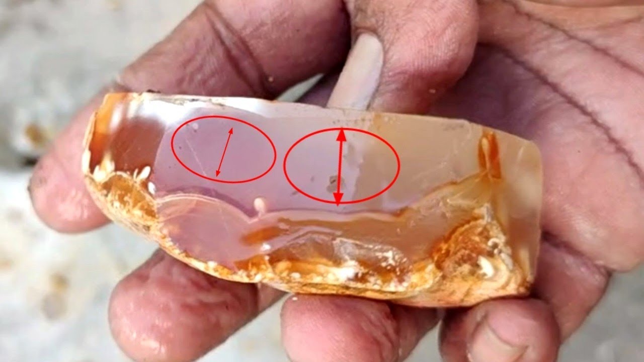 cara memilih bongkahan kalsedon untuk mendapatkan hasil mata kucing/cat eye