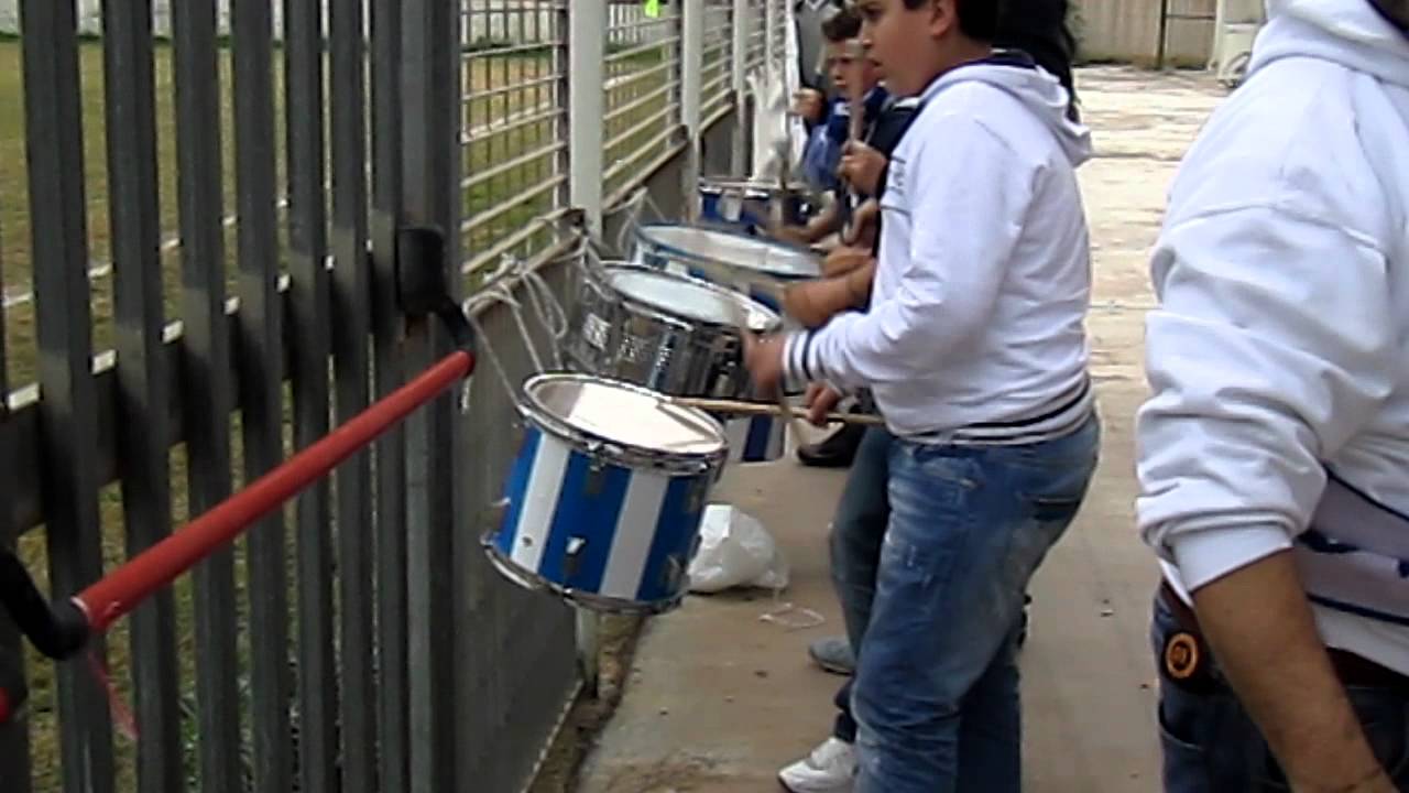 ULTRAS KAMARAT a terrasini 11-12-2011