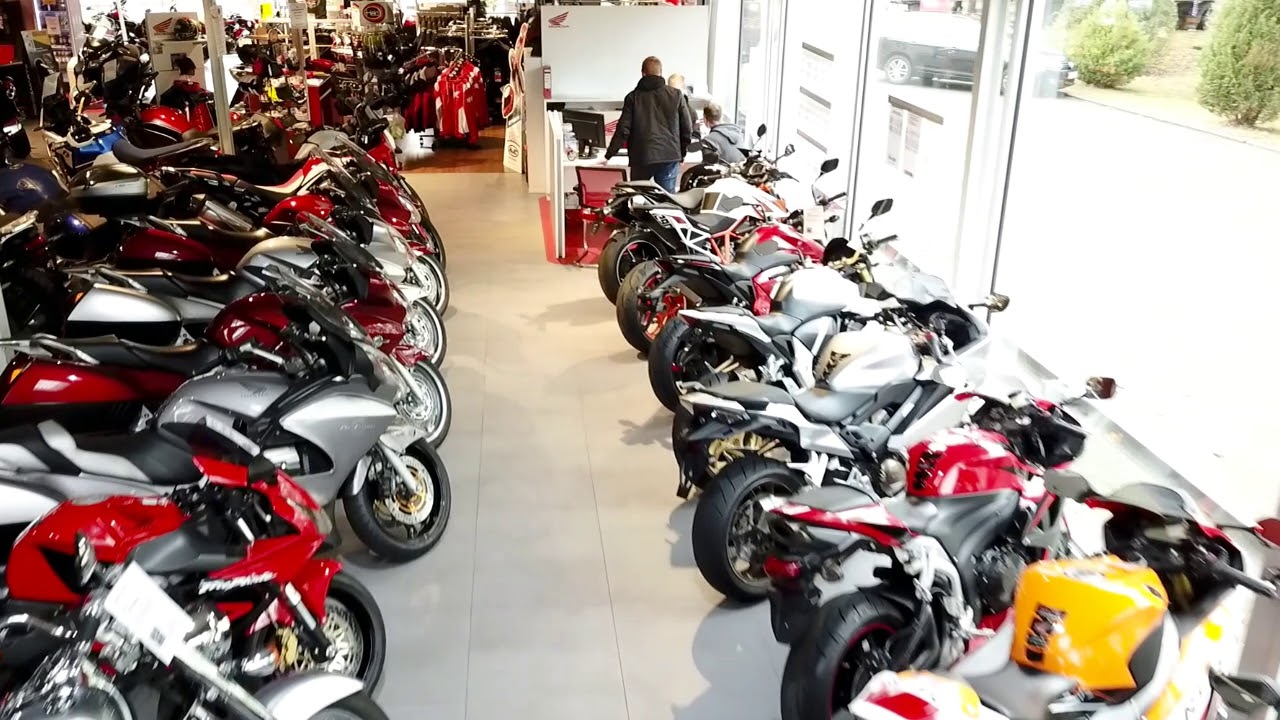 Honda Wellbrock & Co Showroom