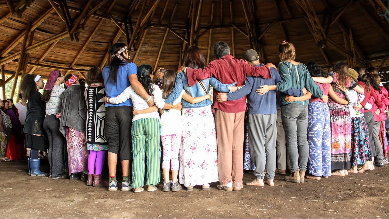 Danzas de paz universal - El espejo mágico