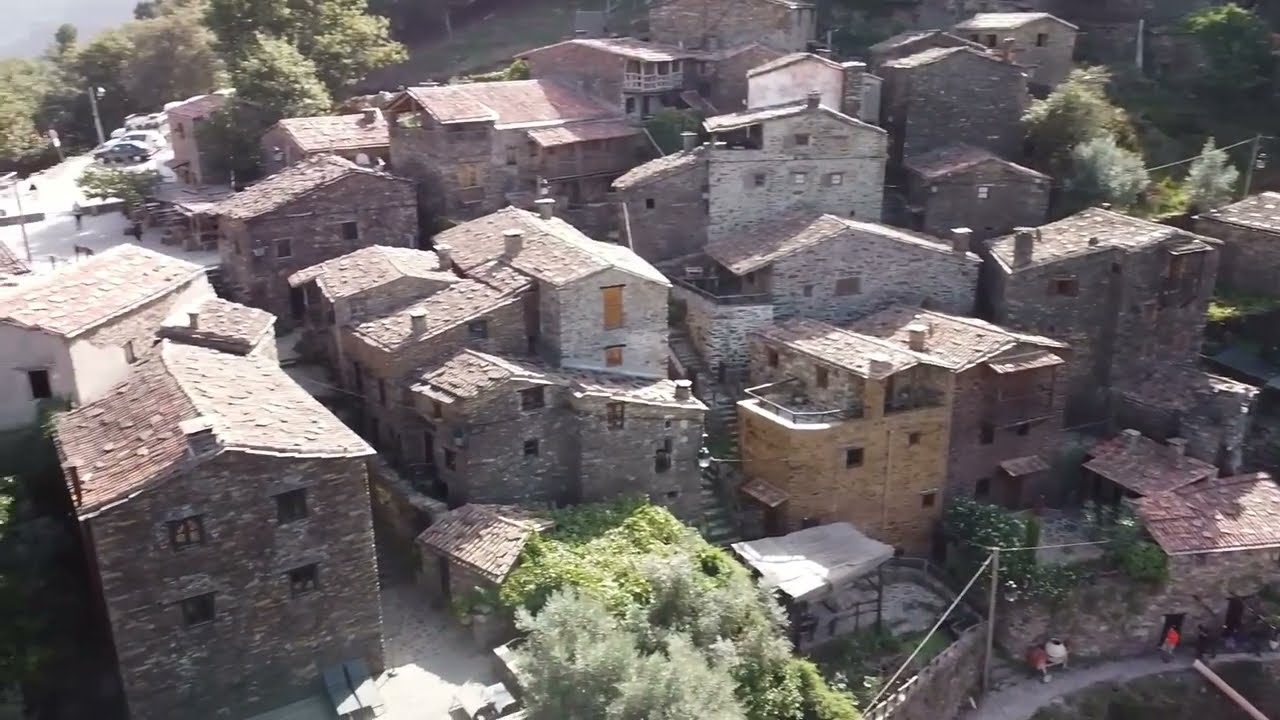 TALASNAL UMA ALDEIA A VISITAR  (ALDEIAS DE XISTO)   TALASNAL A VILLAGE TO VISIT (SCHIST VILLAGES)