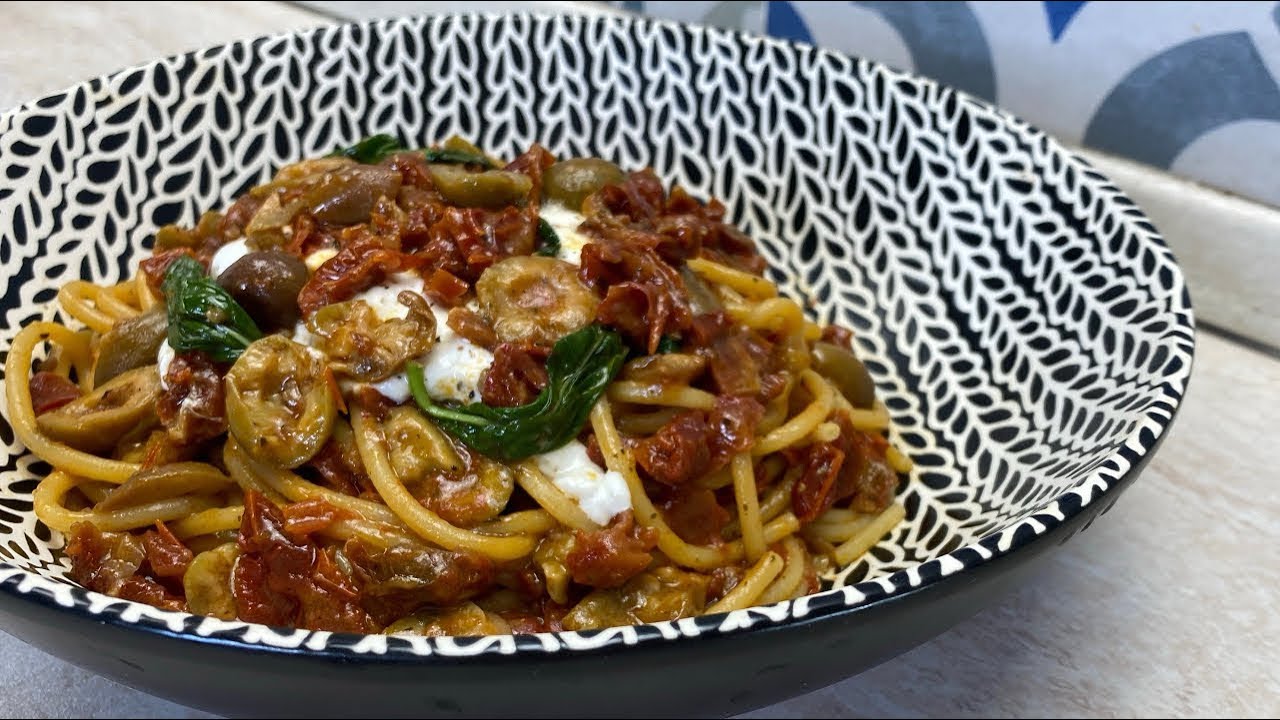 TI PORTO IN PUGLIA IN UN MINUTO E MEZZO! - SPAGHETTI DEL LUNEDÌ #CUCINANDOMELAGODO