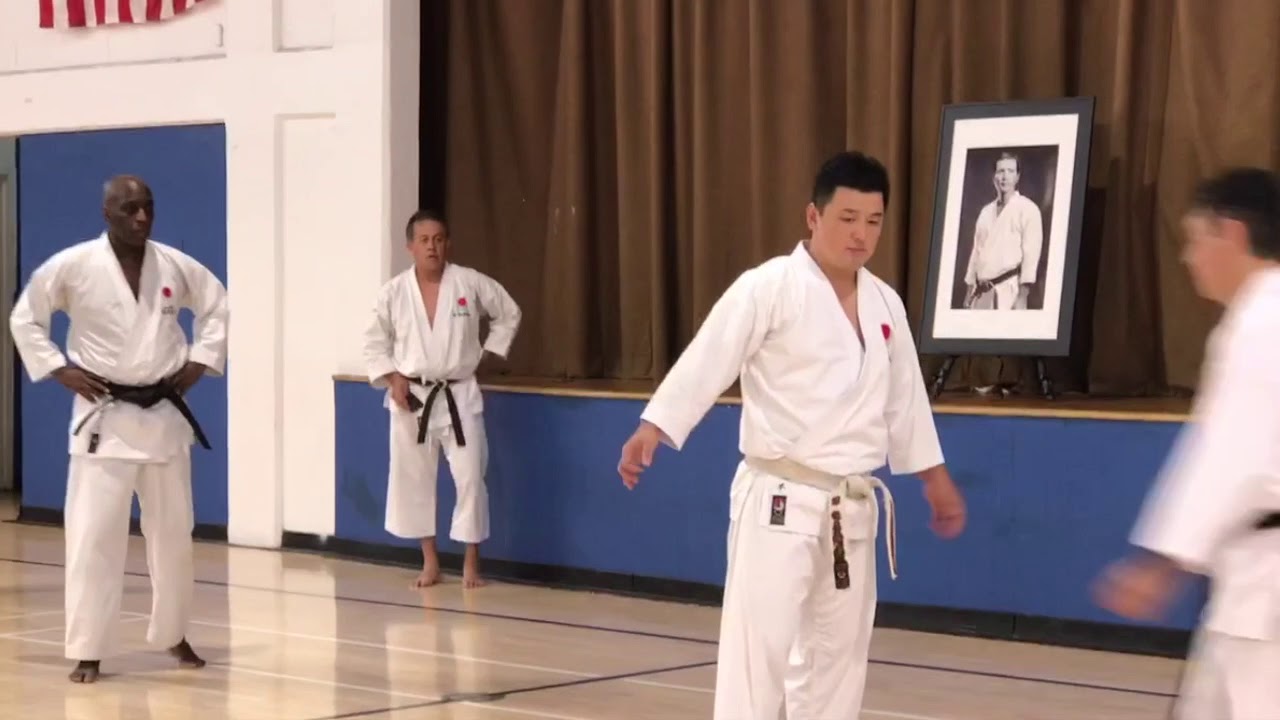 Nemoto Sensei explains application for Gojushiho Sho