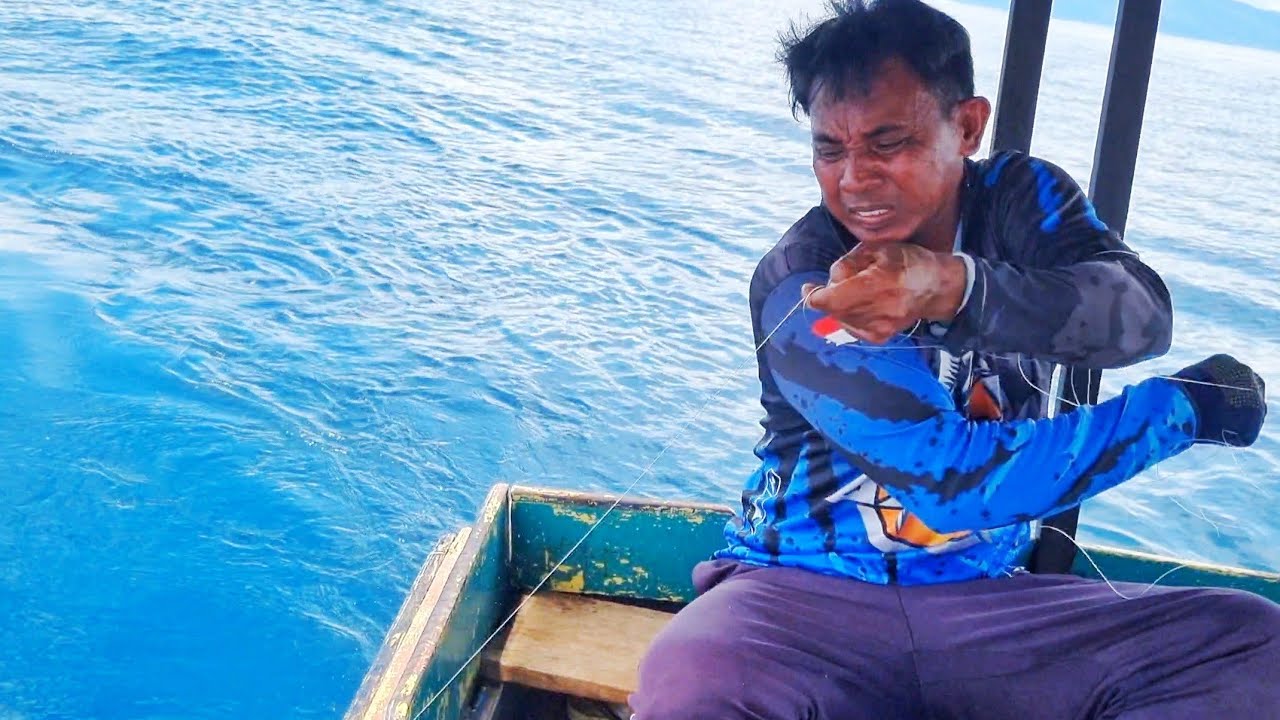 DETIK DETIK PENGHUNI SPOT DANGKAL MAKANNYA MENGAMUK SAAT AMISNYA UMPAN MENYEBAR