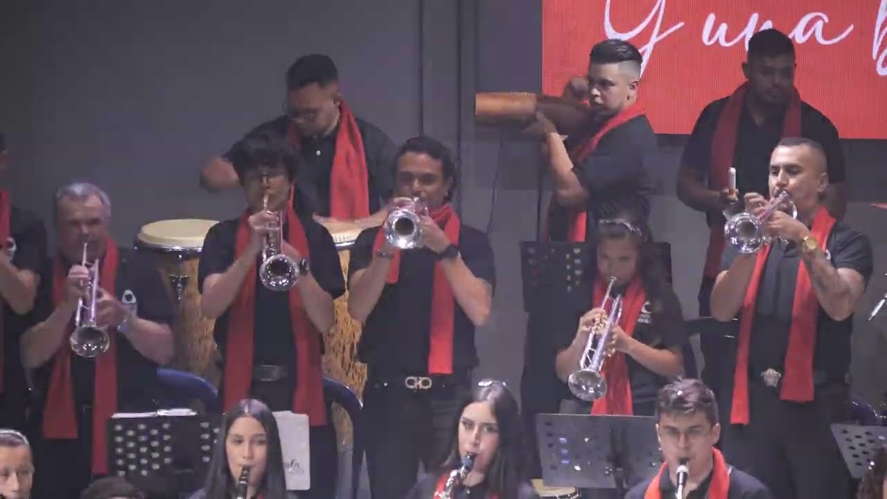 El año viejo - Tony Camargo | Banda de Payuco