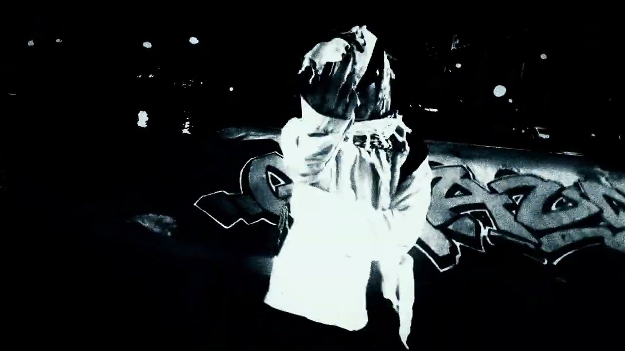 Luxxy - F1 + Rynn (Official  MV)