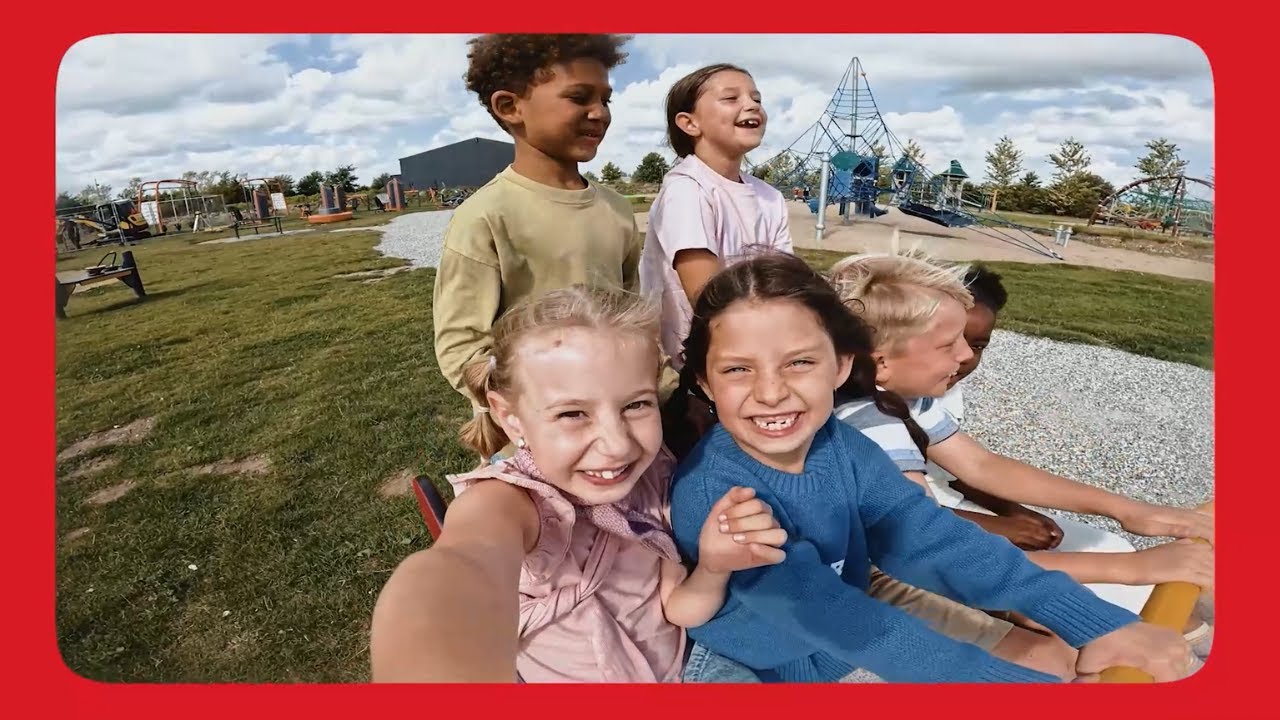 Neue inklusive Wippe für den Spielplatz | KOMPAN