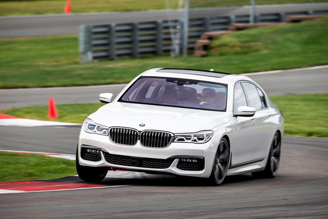 2016 BMW 7 Series 750i & 740i FIRST DRIVE REVIEW @ Monticello Motor Club