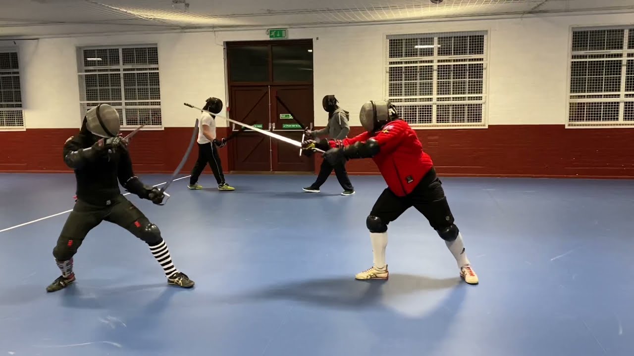 Sabre & Dagger vs Longsword Sparring - Jordan v Nick