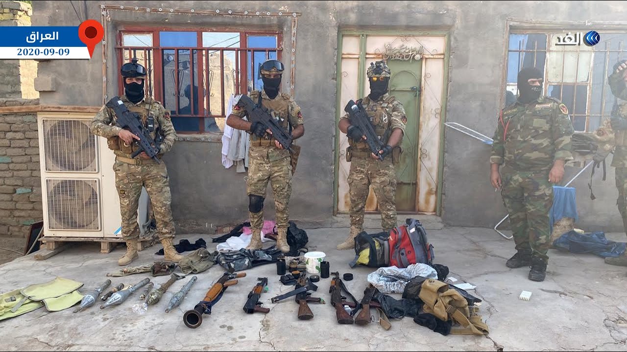 شاهد.. اعتقال ثلاثة مطلوبين ومصادرة أسلحة غير مرخصة ضمن عمليات نزع السلاح وفرض هيبة الدولة بالعراق