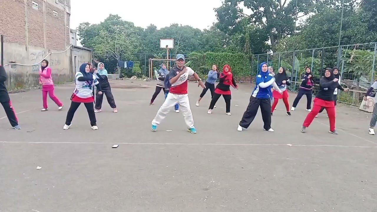 Senam kreasi mudah //jangan tunggu lama lama// dj remix