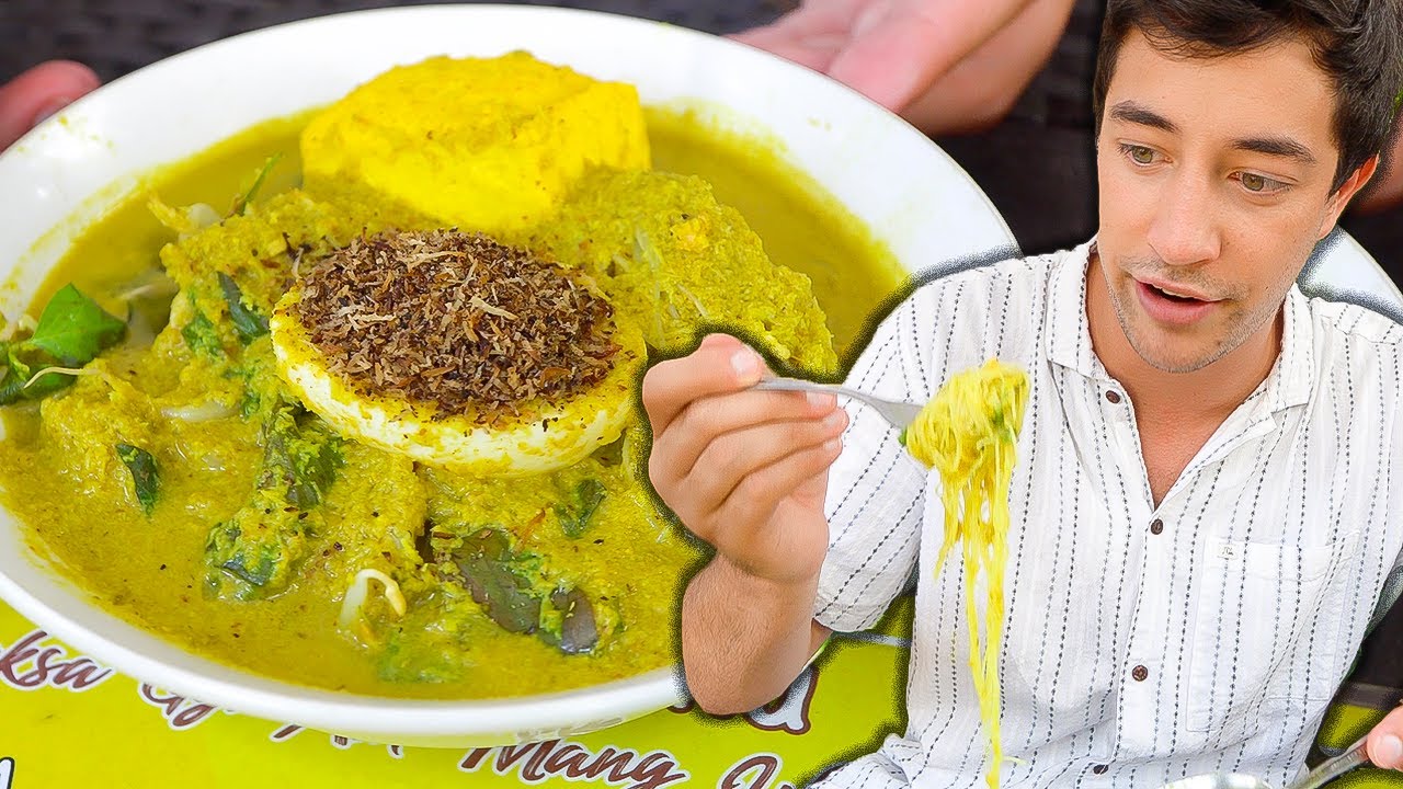 Indonesia's Street Food LAKSA is BETTER THAN SINGAPORE!? Top 5 Street Foods in Bogor!