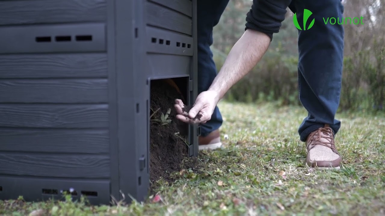 Transformez vos d&eacute;chets de jardin en or avec le composteur de jardin de VOUNOT!