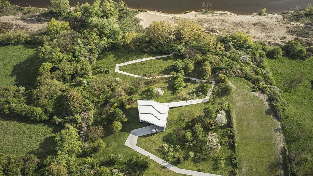 By The Way House by Robert Konieczny KWK Promes