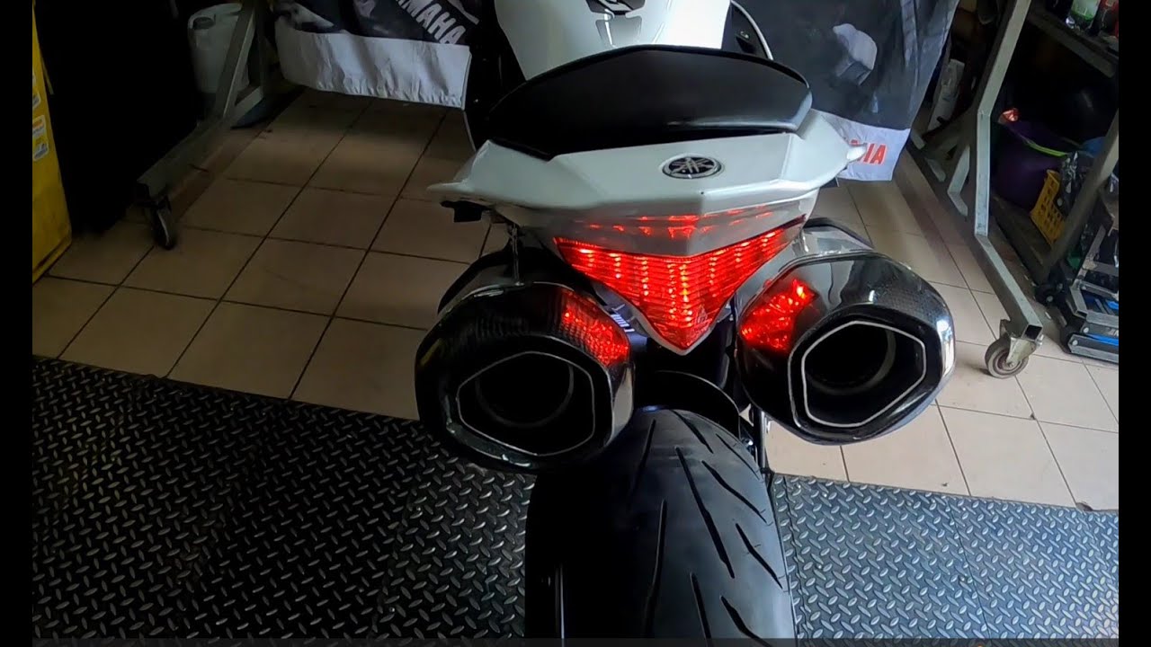 #87 Yamaha R1 RN22 montujemy nowy przelot i nie tylko