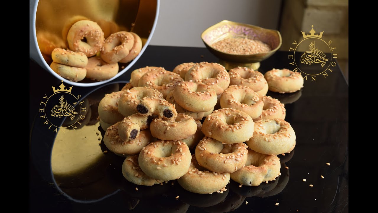 كعك بالتمر والسمسم  ادماااان😋 بيدوب دوبان جهزوه لرمضان
