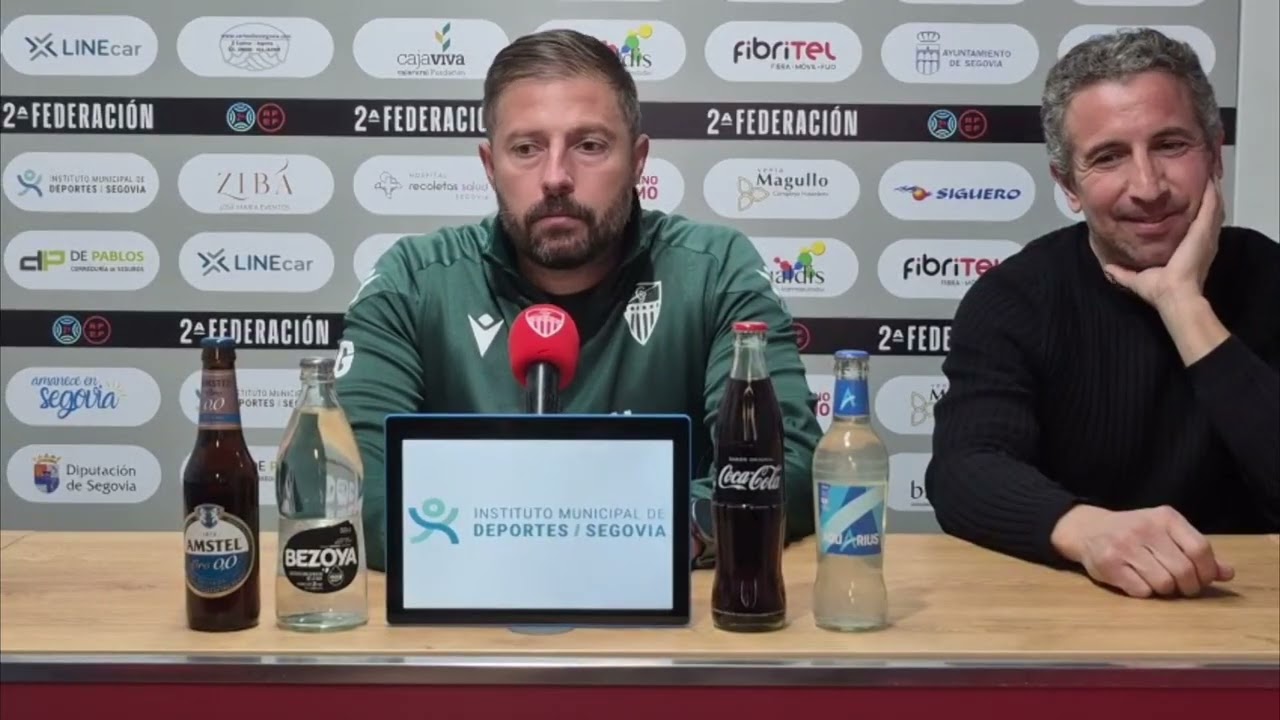 Rueda de prensa de Joaquín Gómez como nuevo entrenador de la Gimnástica Segoviana