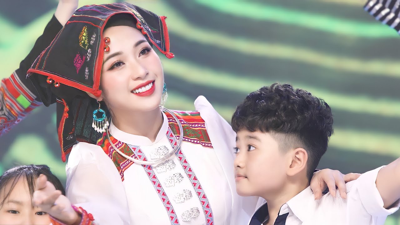 Em Là Cô Giáo Vùng Cao || Hellen Thuỷ [OFFICIAL MV] Phan Huy Hà & Hoàng Nghĩa Tự