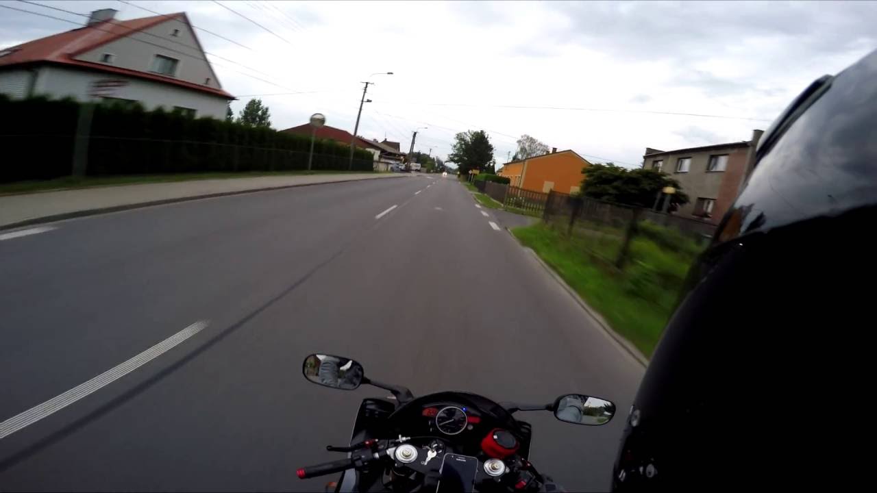 REV Bomb Girls // YZF-R6