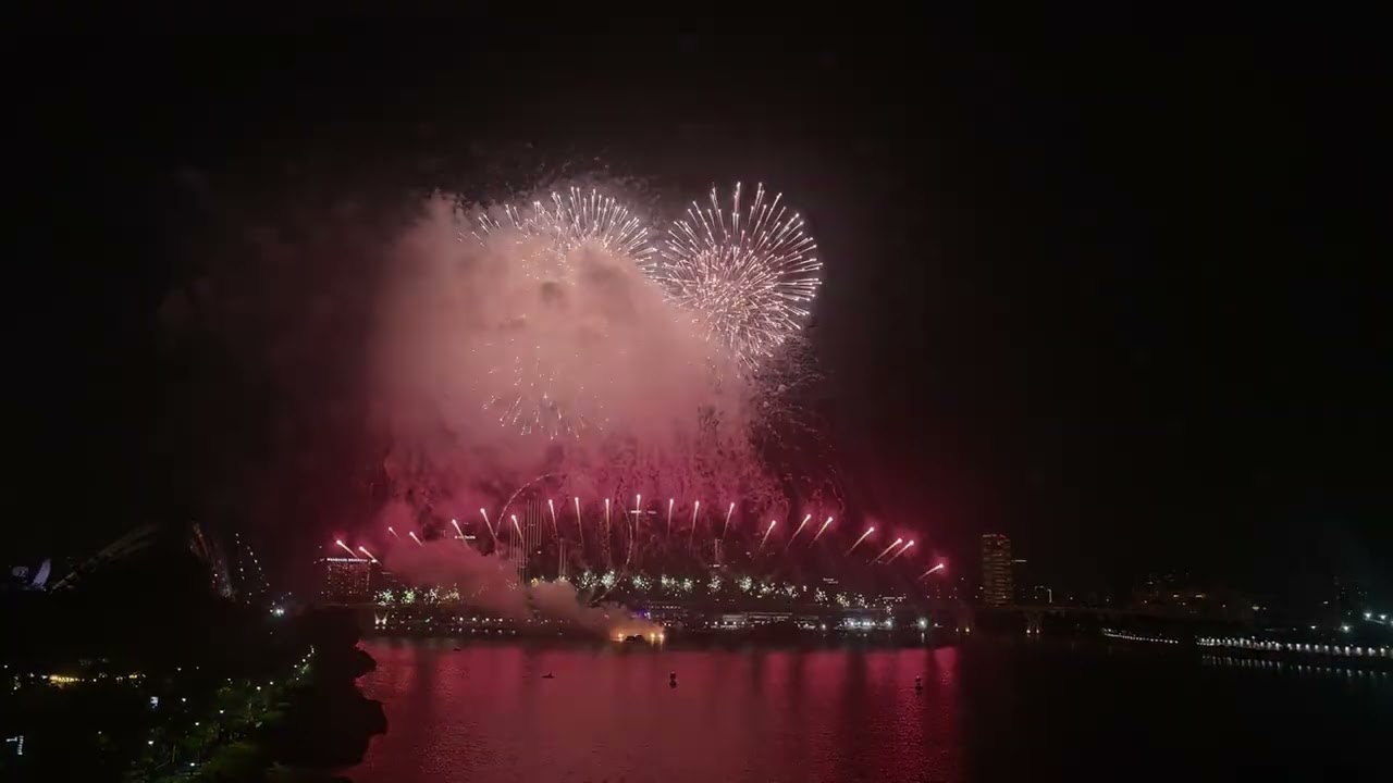 28 Feb 2026 / views form marina barrage Chingay 2026  Fireworks Singapore Flyer Waterfront