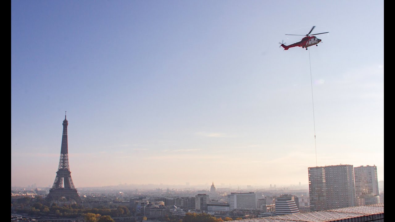 Héliportage à Paris France, Maison de la Radio - Hélicoptère Super Puma - Heliswiss International