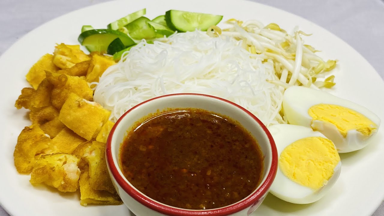 หมี่วุ้น กับน้ำแกงถั่ว เคี้ยวจนงวด สูตรนี้รับรอง อร่อยกลมกล่อม หาซื้อยากมาก : รอเยาะ