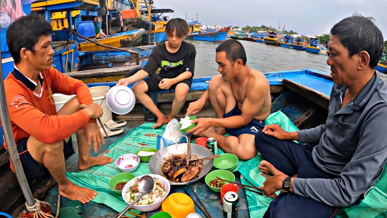 Quá Ngon Món Canh Ghẹ Mực Lá Chiên Buổi Chiều Lai Rai Cùng Chú 7 | P 310