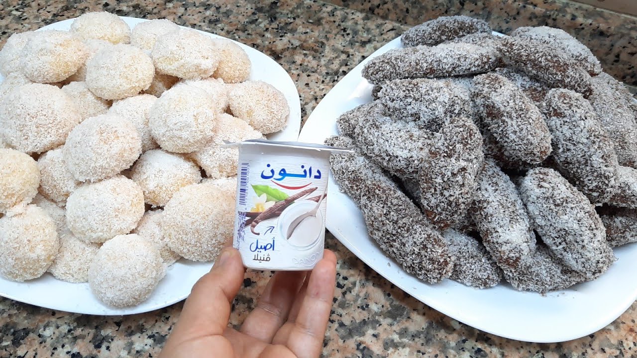 حلوة الياغورت اودانون بدون زبدة هشيشة رطبة كتذوب في الفم وبكمية كثيرة ماشاء الله